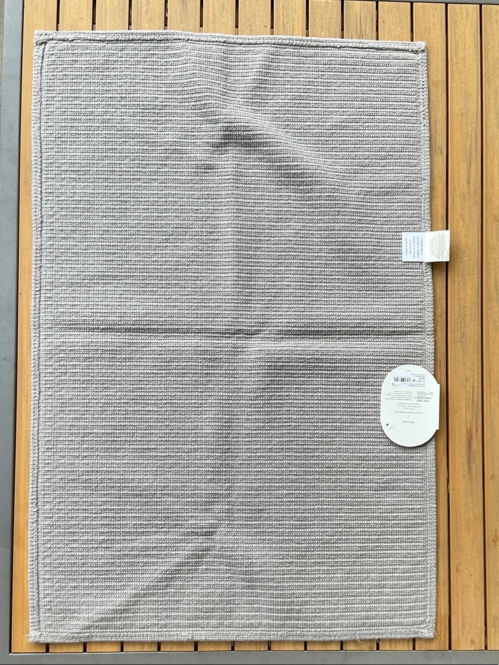 Threshold Performance Plus Bath Mat - 20X30 inch, Light Gray NWT